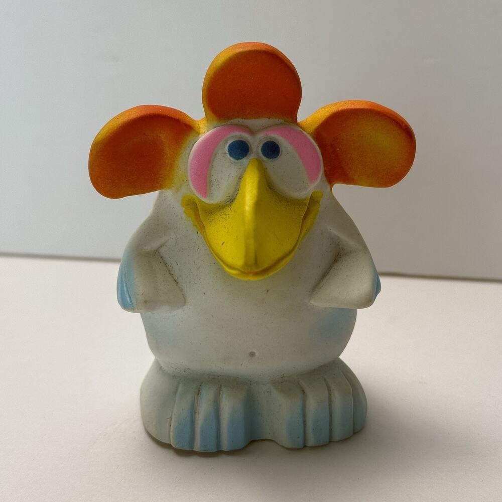 Vintage 1979 Spearhead Mkt Div Rubber Cartoon Rooster Squeek Toy 3 1/2" Tall